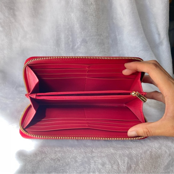 Authentic COACH Wallet - Picture 5 of 9